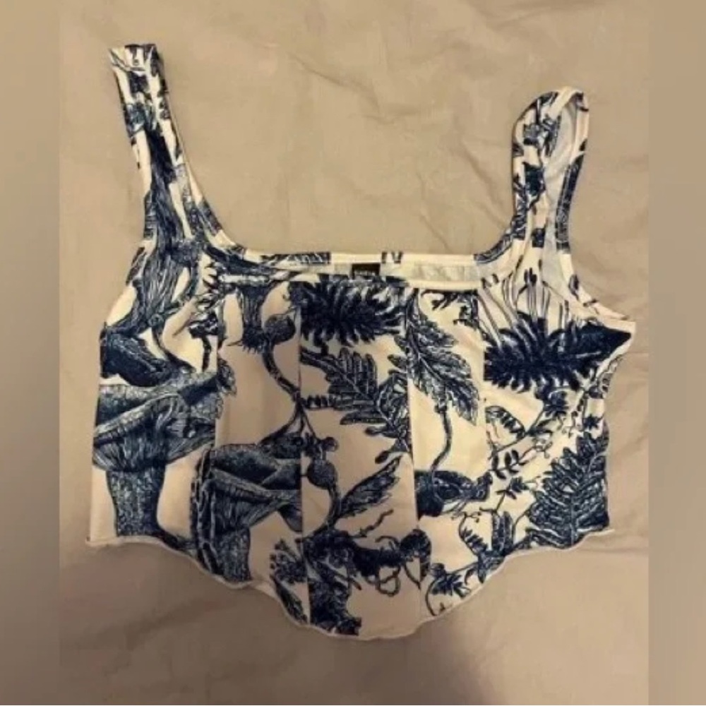 New Lettuce Hem Plant Crop Top Sz M - Picture 4 of 7